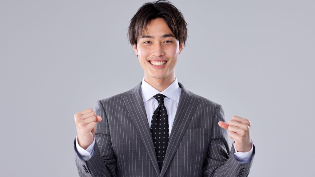 お見合いスーツ男性